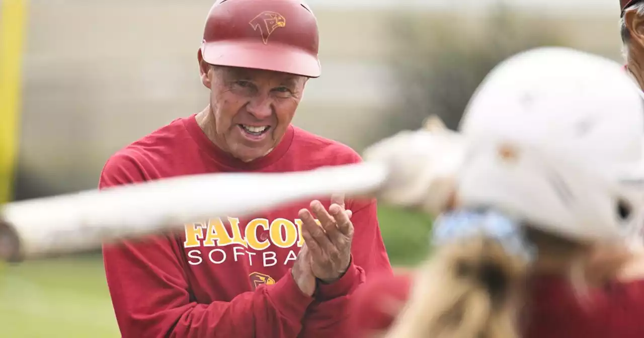 Torrey Pines' big inning delivers coach Jon Moore his 504th win