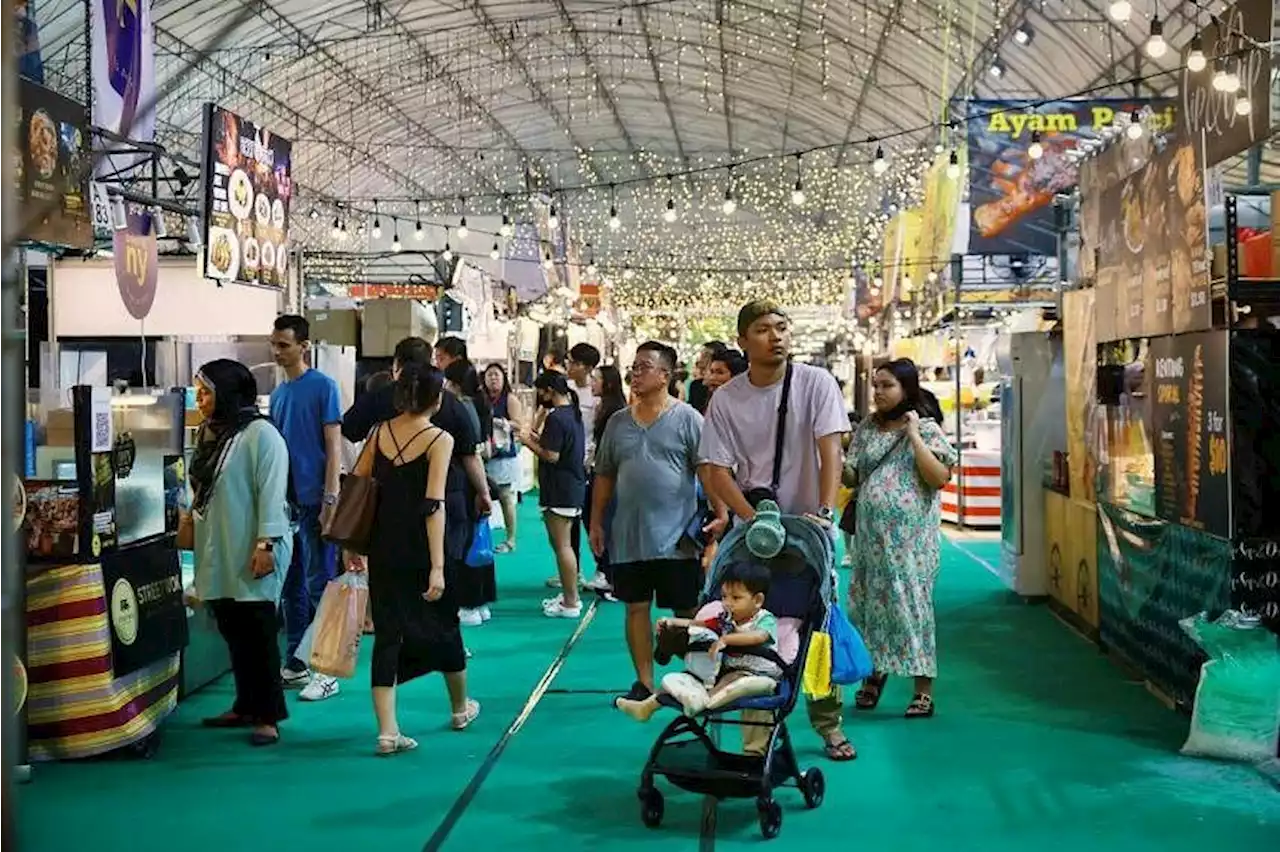 3 million people have joined Hari Raya cheer at Geylang Serai bazaar