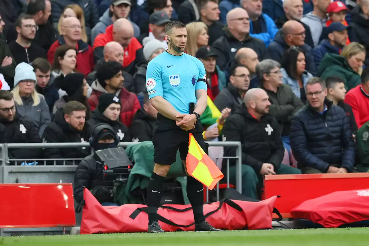 Keown rebukes FA for not banning assistant referee in Robertson 'elbow' furore