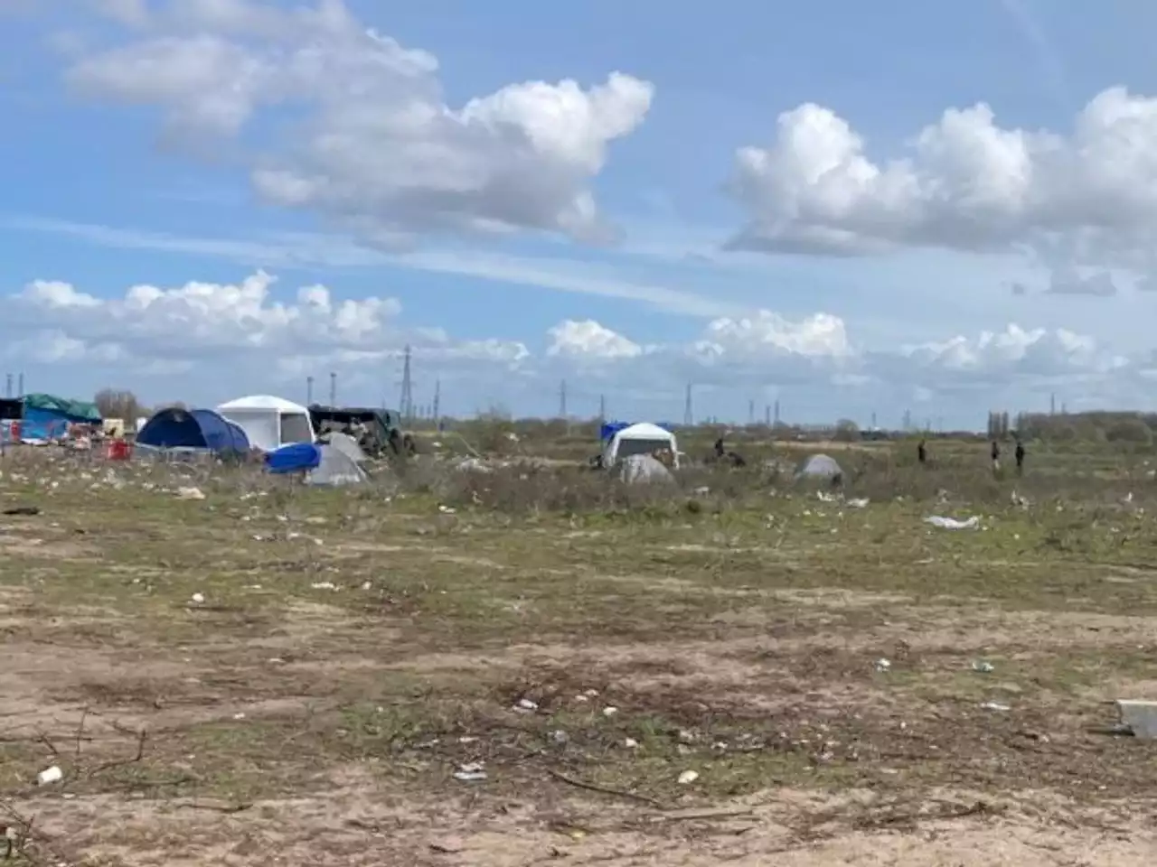 Inside the new makeshift Dunkirk camp where migrants wait to cross the Channel