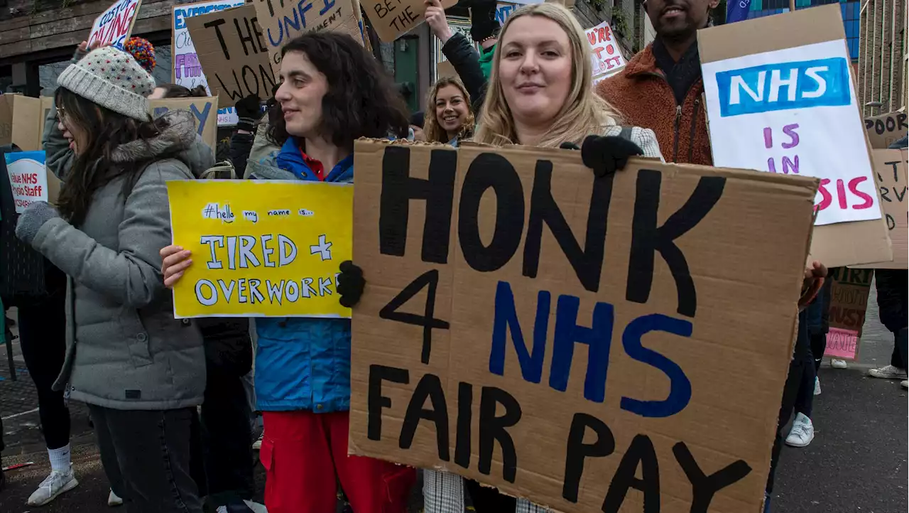 NHS nurses reject government's pay deal and call new strikes, piling pressure on Sunak