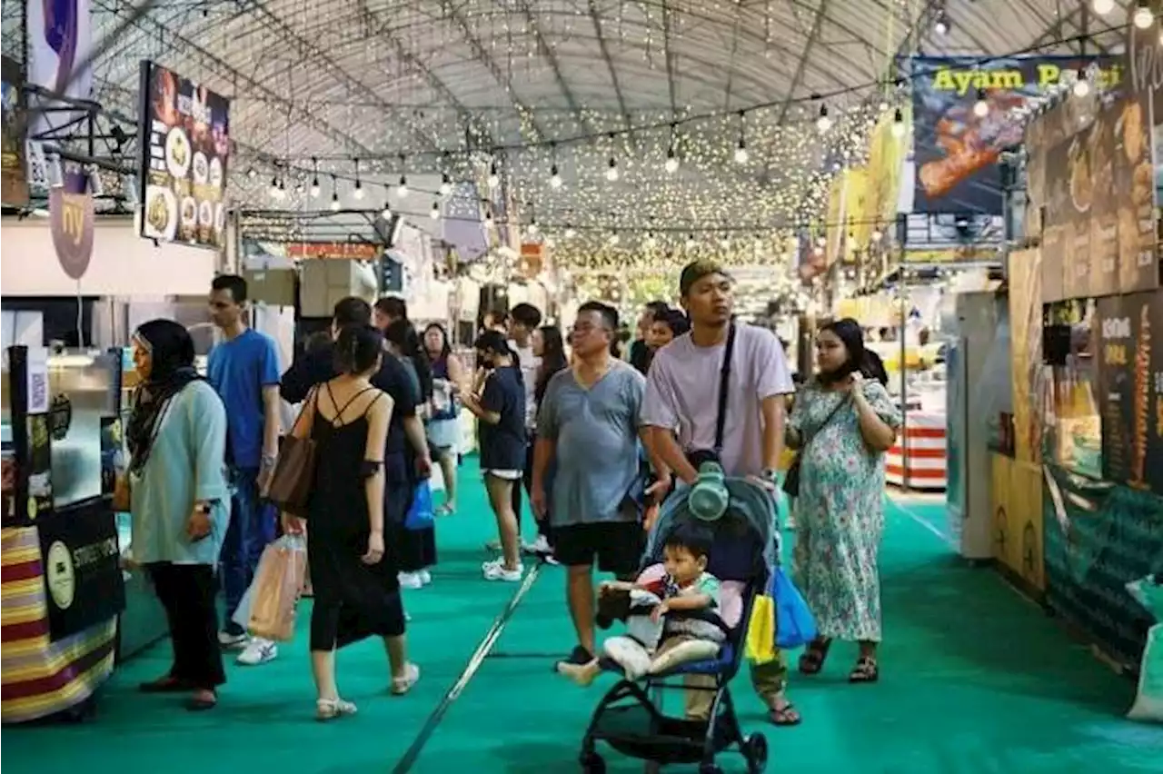 3 million people have joined Hari Raya cheer at Geylang Serai bazaar