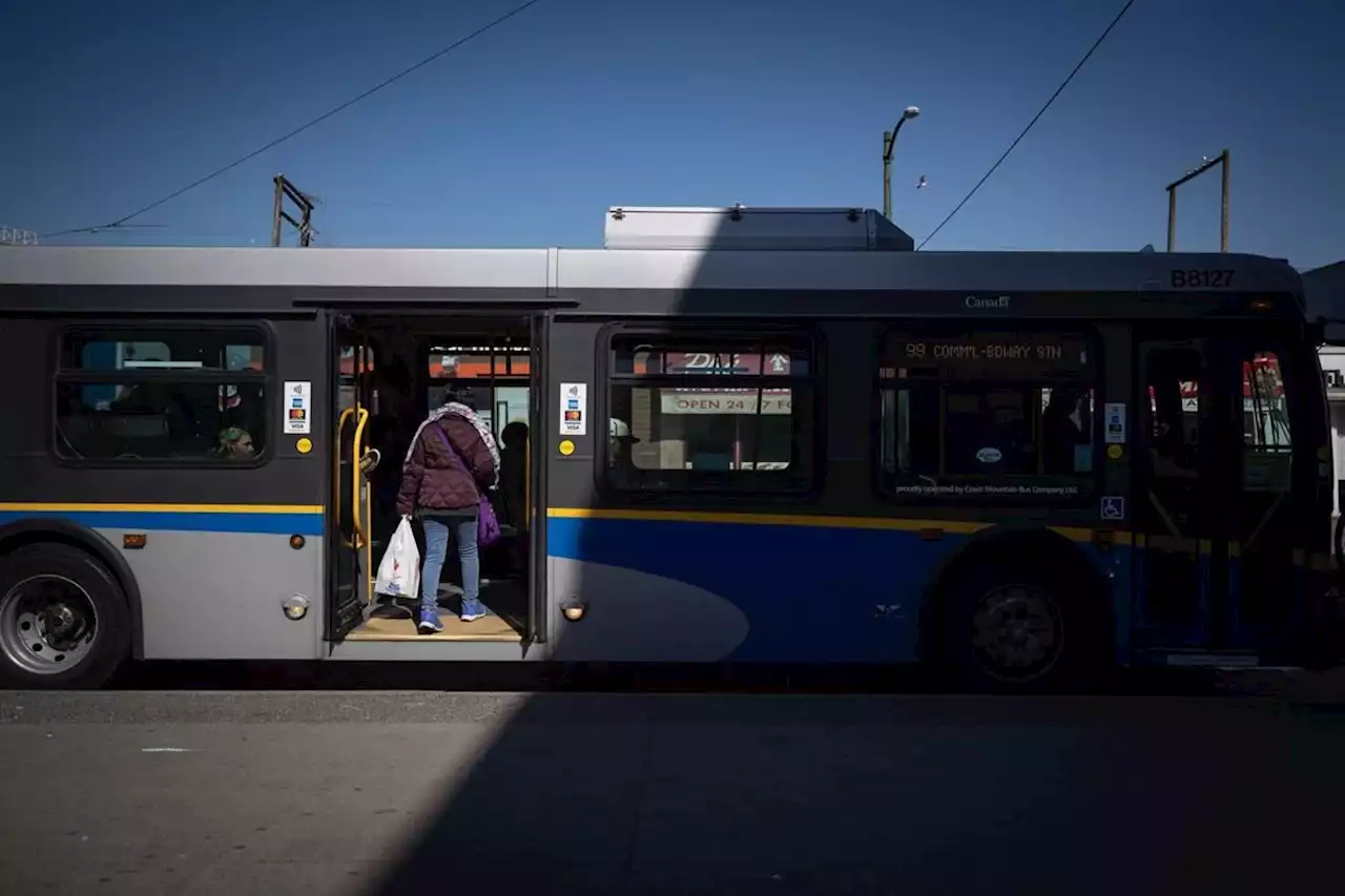 Bus drivers' union seeks better safety after 'bloody' fight on West Vancouver bus