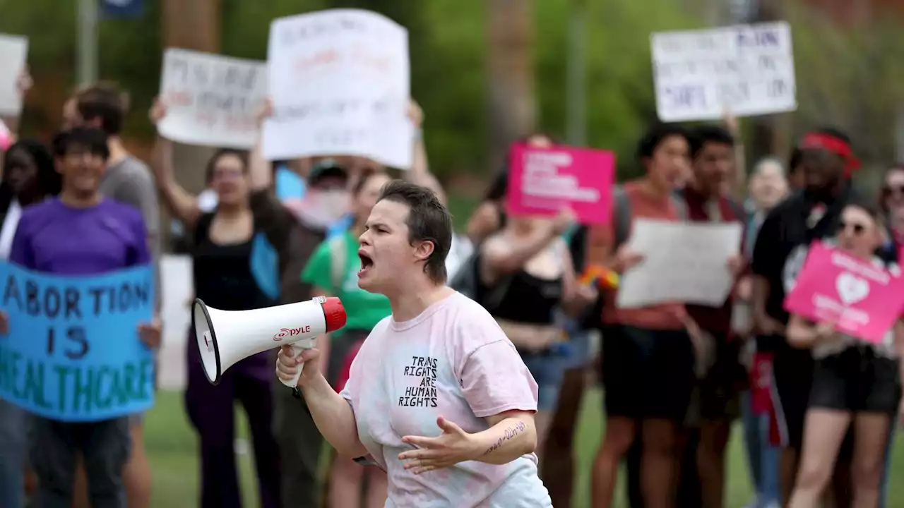 Photos: Counter protest on the campus of the University of Arizona