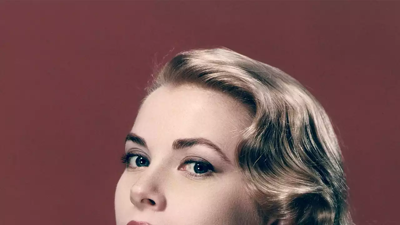 In un nuovo selfie pubblicato su Instagram, la nipote di Grace Kelly, Camille Gottlieb, è il ritratto della nonna