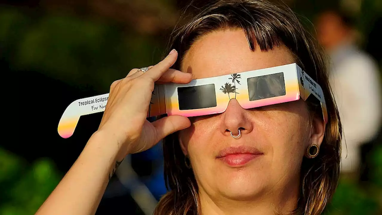 From a flowering corona to swarms of shadow snakes, here's what happens during a total solar eclipse
