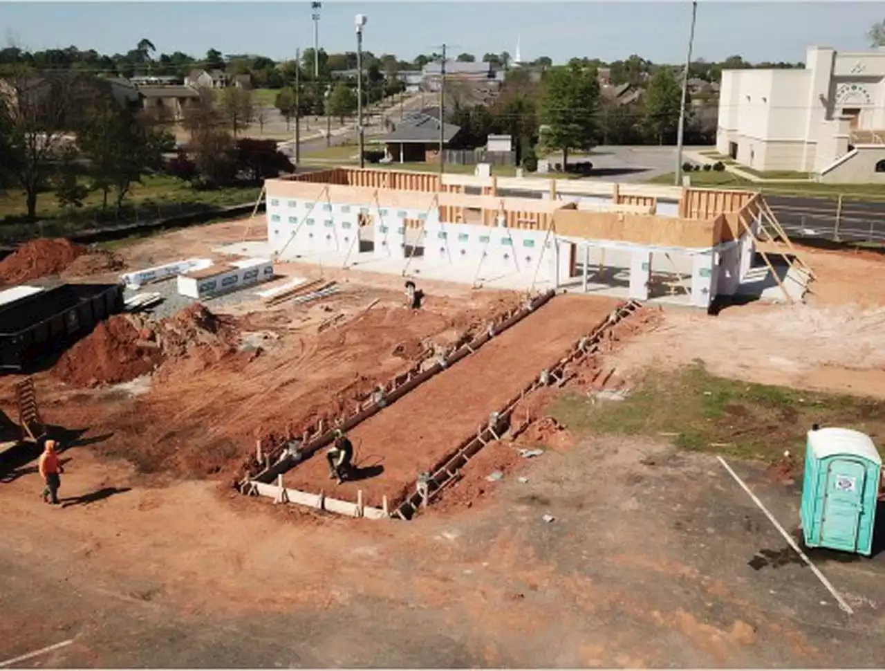 Tuscaloosa church builds market-style food pantry