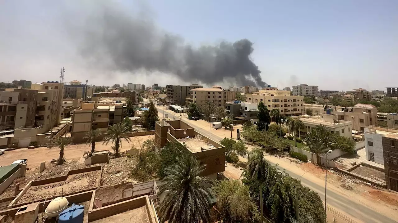 U.S. urges calm as deadly fighting erupts in Sudan