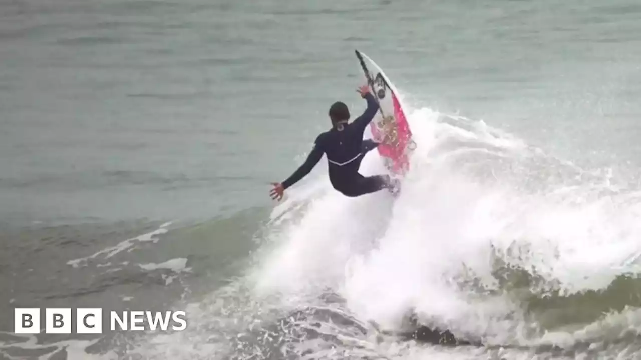 Lukas Skinner: World champion young surfer welcomed home