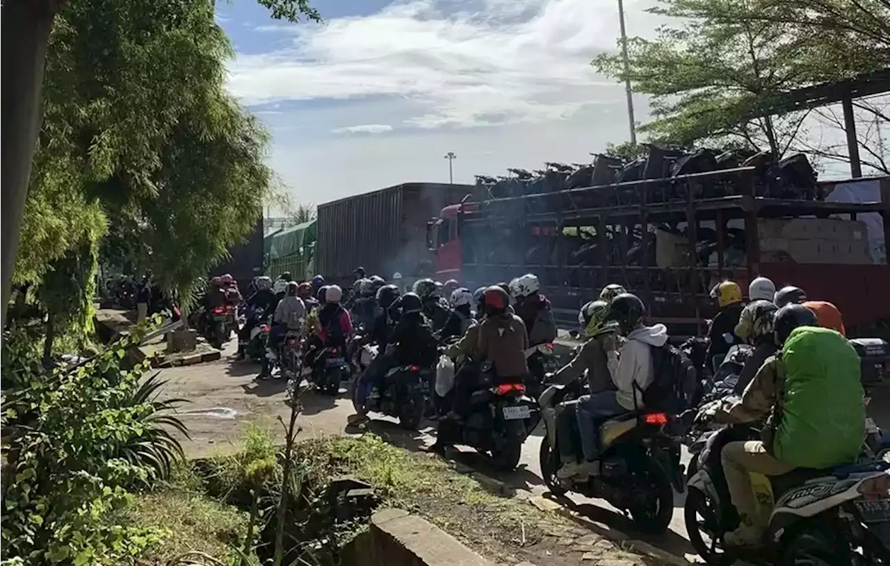 H-7 Lebaran, Pelabuhan Ciwandan Makin Ramai Pemudik Motor