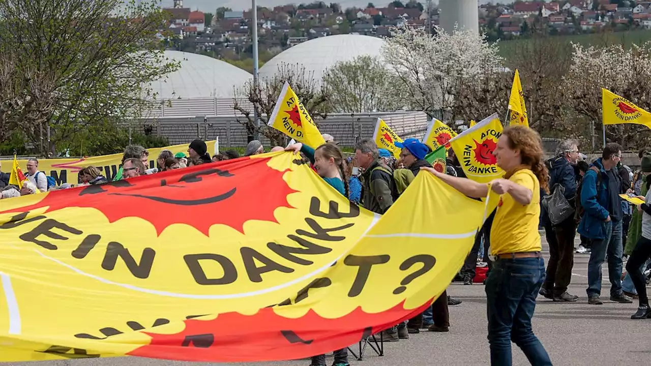 Feierfreude und Katerstimmung vor Atomenergie-Aus in Deutschland