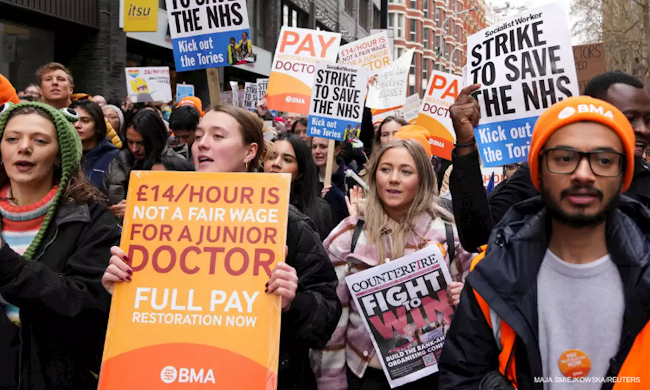 Some of England's trainee doctors are paid less than fast-food workers. They've had enough