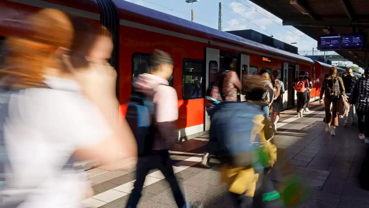 Nahverkehrsfahrschein: 49-Euro-Ticket droht Flop in ländlichen Gebieten