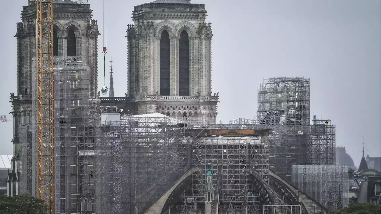 Notre-Dame de Paris : 'Quelle émotion !', se réjouit la ministre de la Culture, après la pose du socle de la future flèche