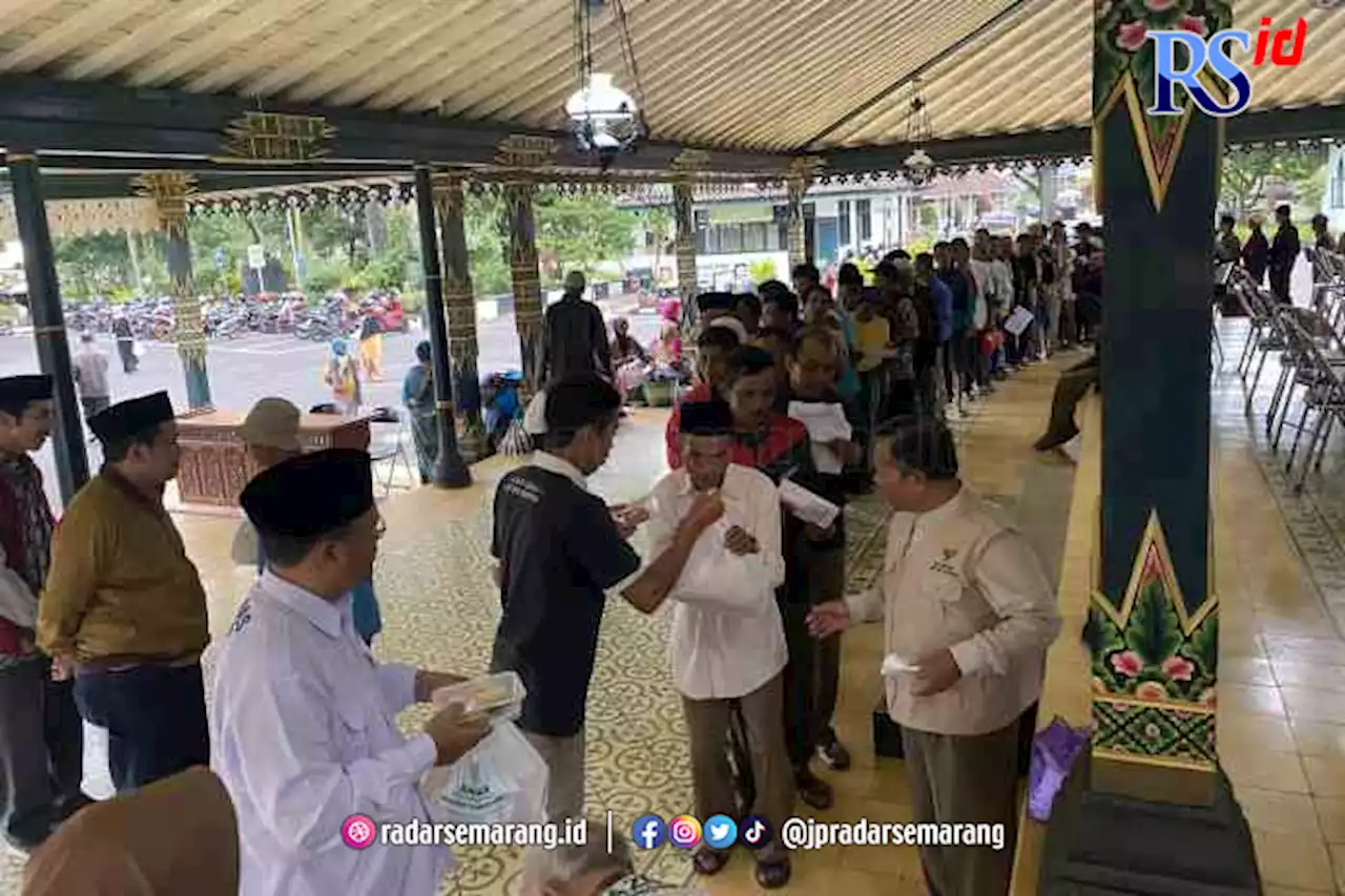 Zakat untuk 304 Orang