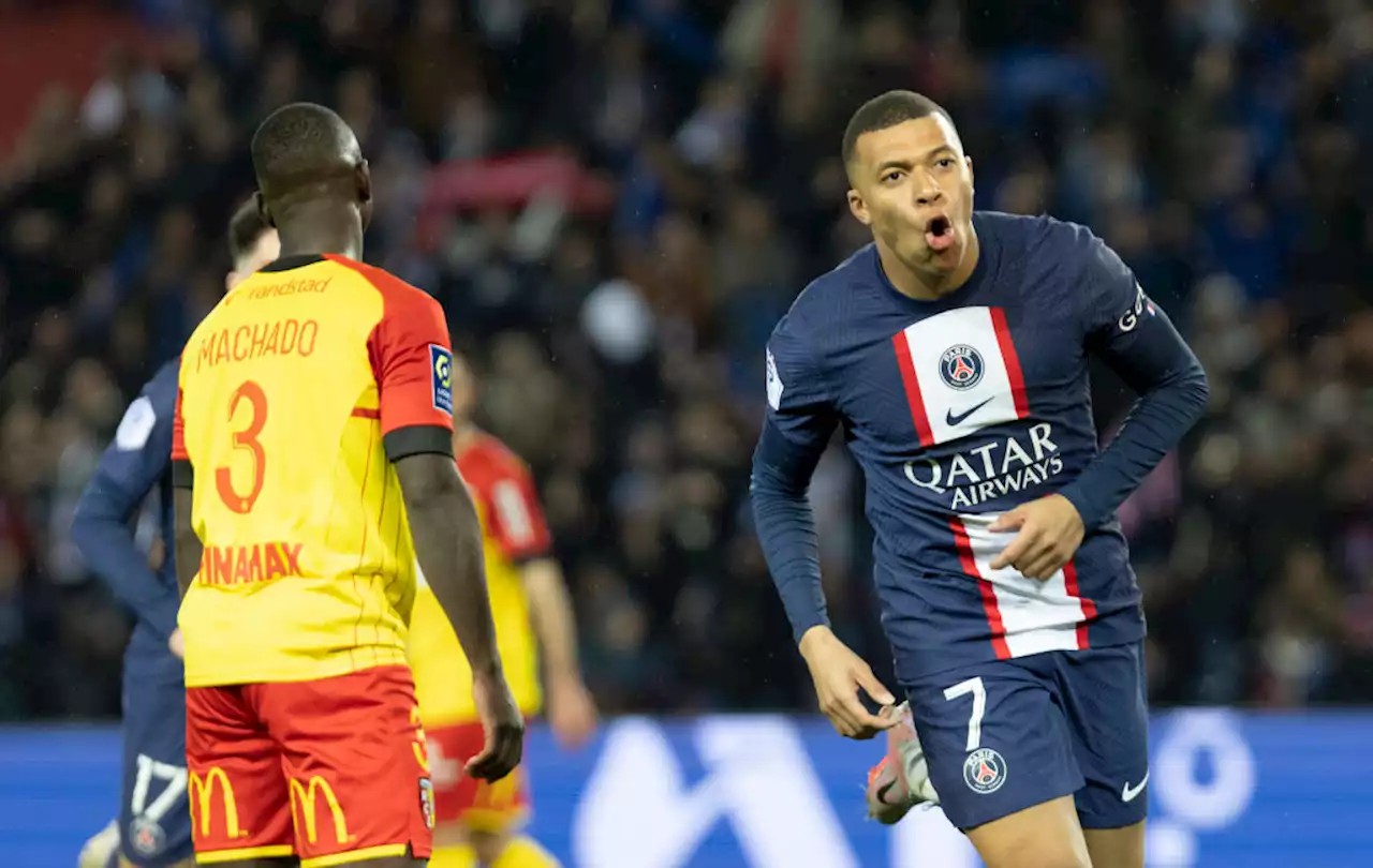 Mbappe & Messi help send PSG nine points clear | KickOff