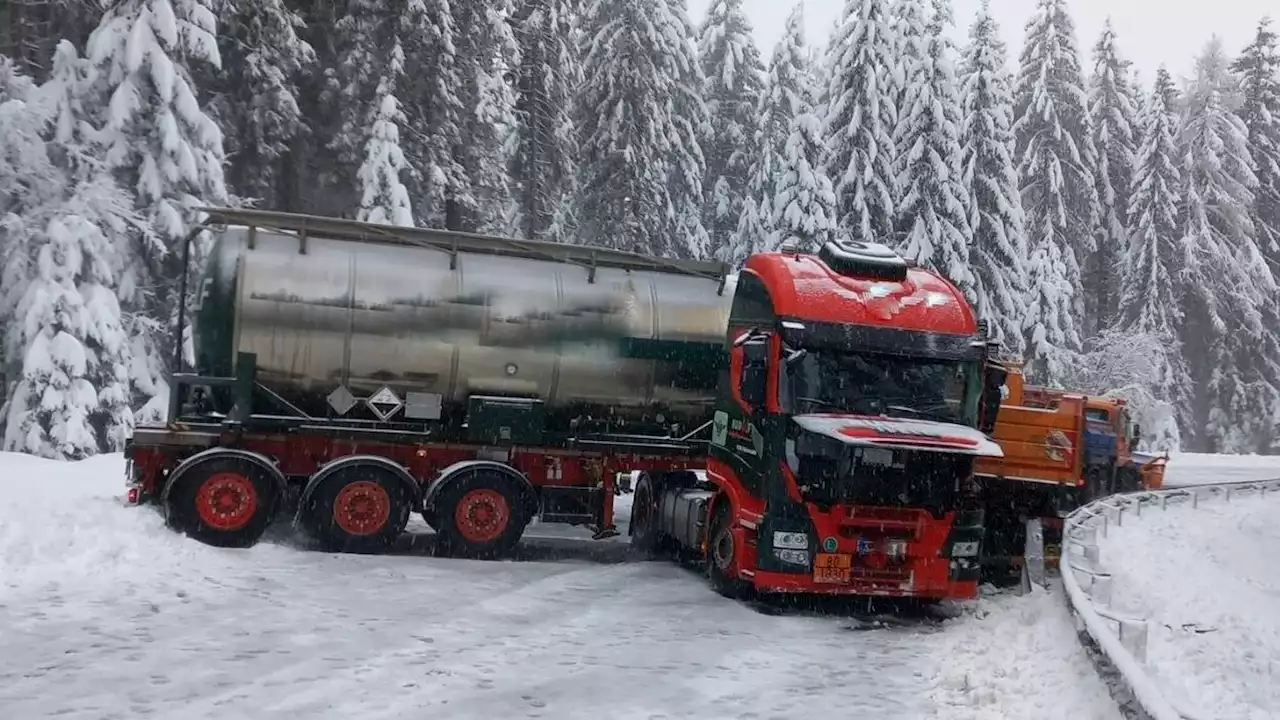 Schneepflug verhinderte nach Unfall Katastrophe