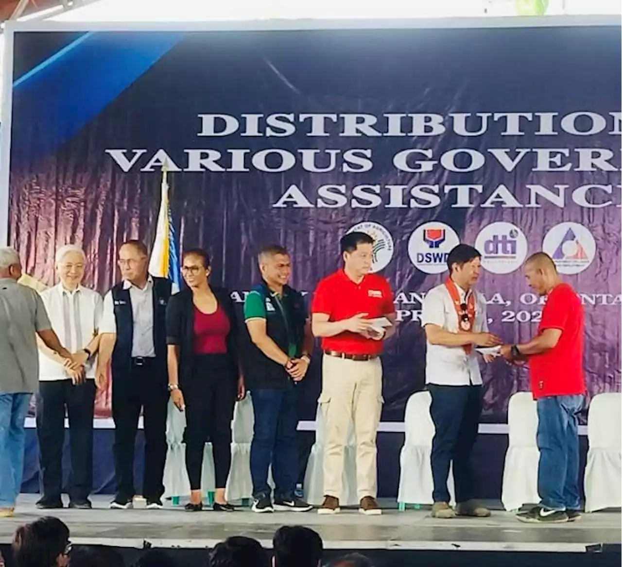 At least P20-M worth of assistance dispensed to families affected by oil spill in Mindoro — DSWD