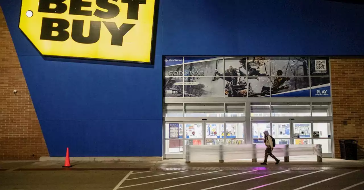 Best Buy lays off hundreds of store workers in online push - WSJ