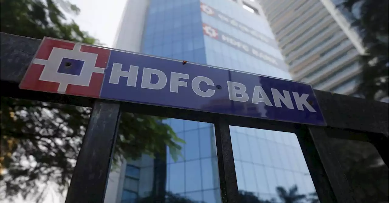 India HDFC Bank's net profit jumps 19.8% in January-March