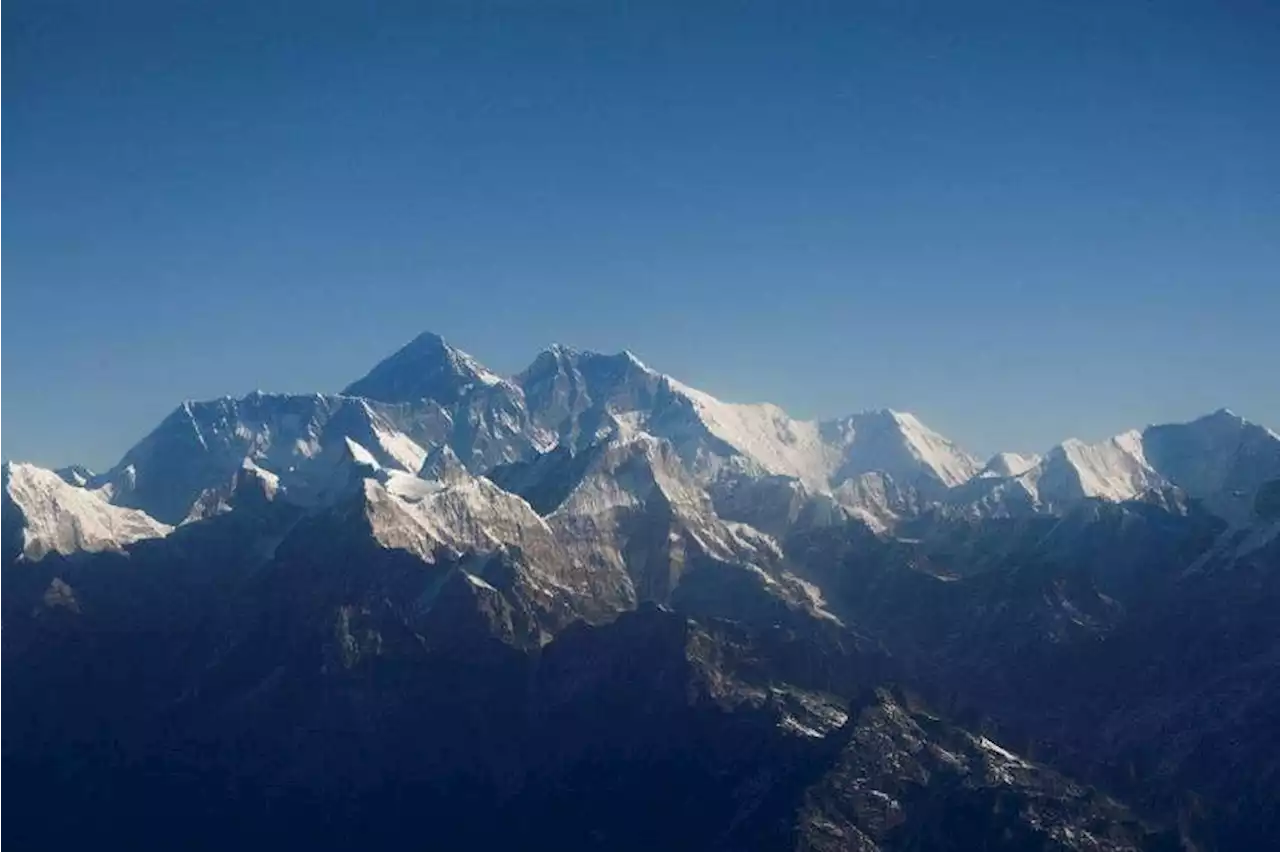 Search called off for 3 missing Nepali climbers on Mount Everest