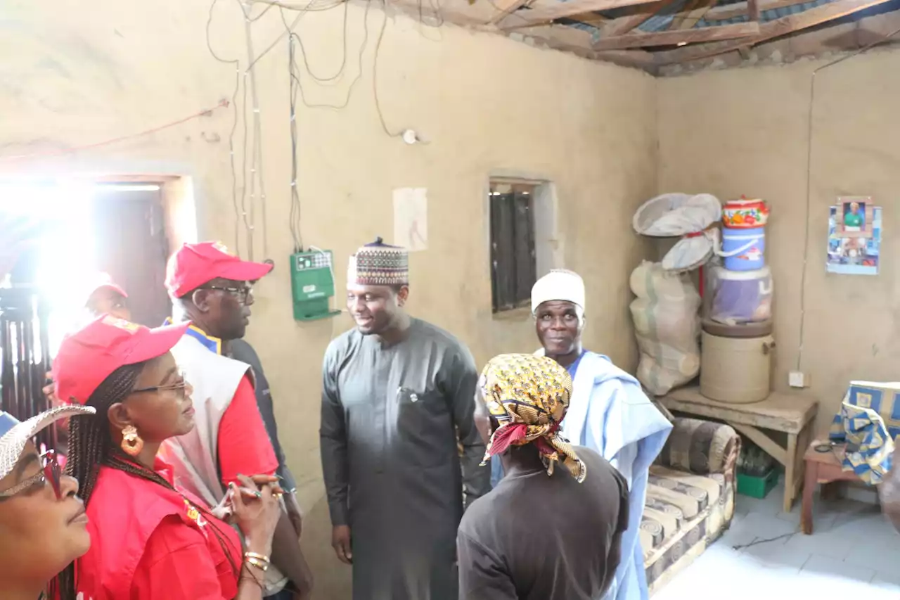 Abuja community gets solar electrification after years of darkness | TheCable