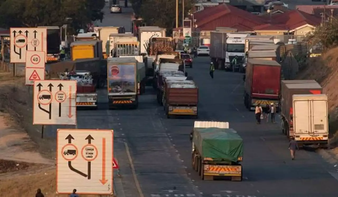 Man found smuggling medication into SA nabbed at Oshoek border | The Citizen
