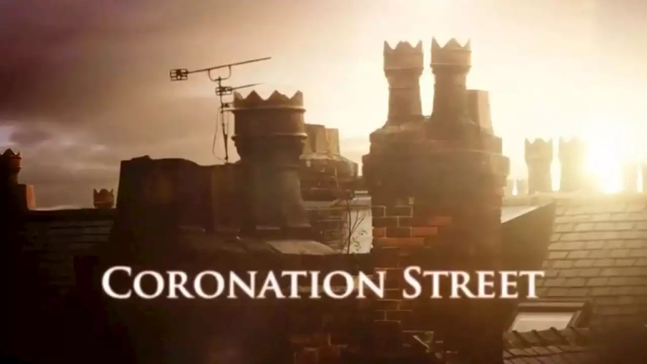 Coronation Street legend's mum appears in the soap - did you spot her?