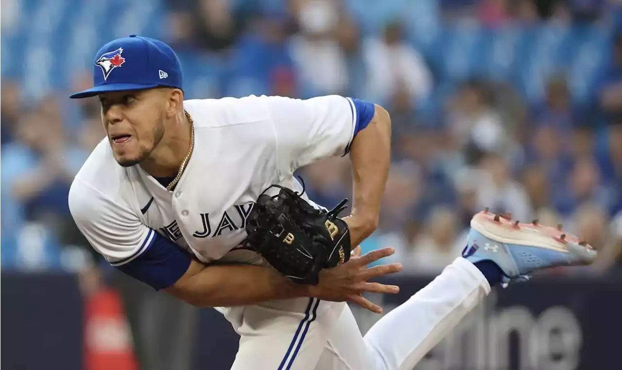 José Berríos bruised but not battered as Blue Jays hand Rays first loss