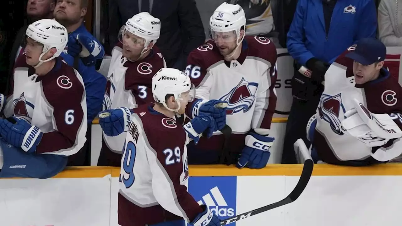 Nathan MacKinnon has hat trick as Colorado Avalanche win Central Division | TSN