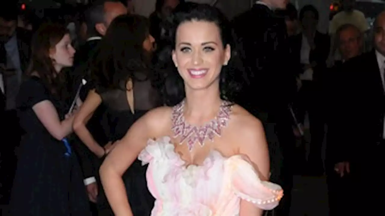 Katy Perry le dice que sí a Carlos III: estos son los cantantes que actuarán en Windsor tras la coronación