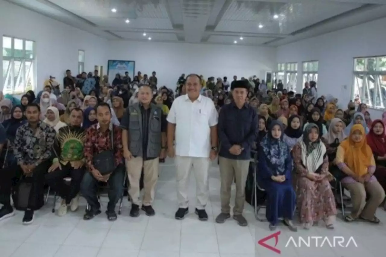 Baznas salurkan bantuan kepada 350 guru honorer di Asahan