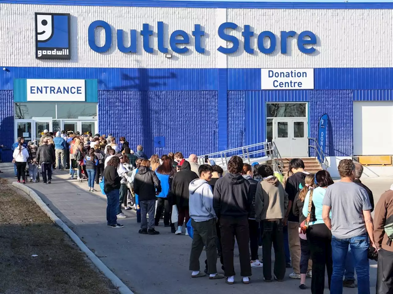 Goodwill opens pay-by-the-pound outlet in Calgary