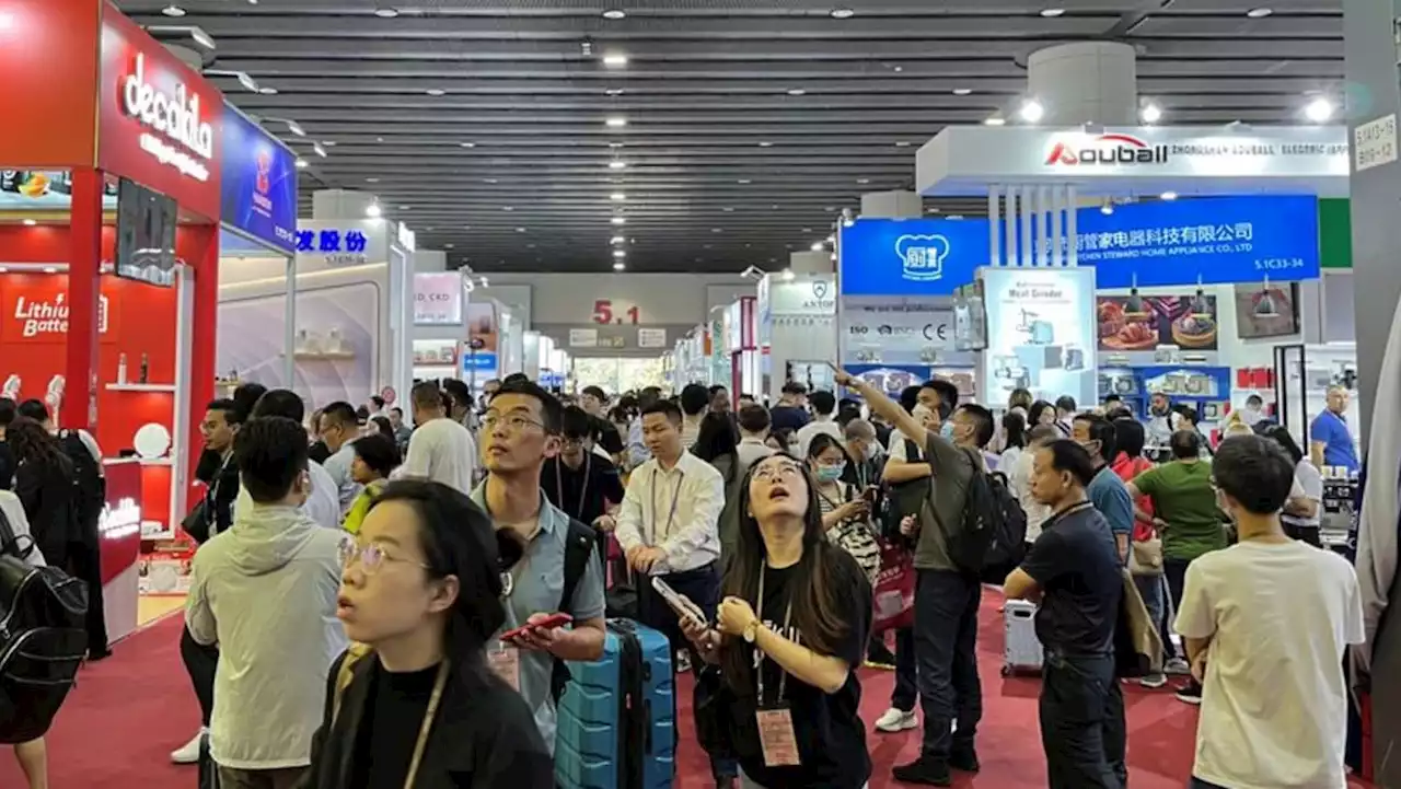 At China's largest trade fair, exporters worry about global economy