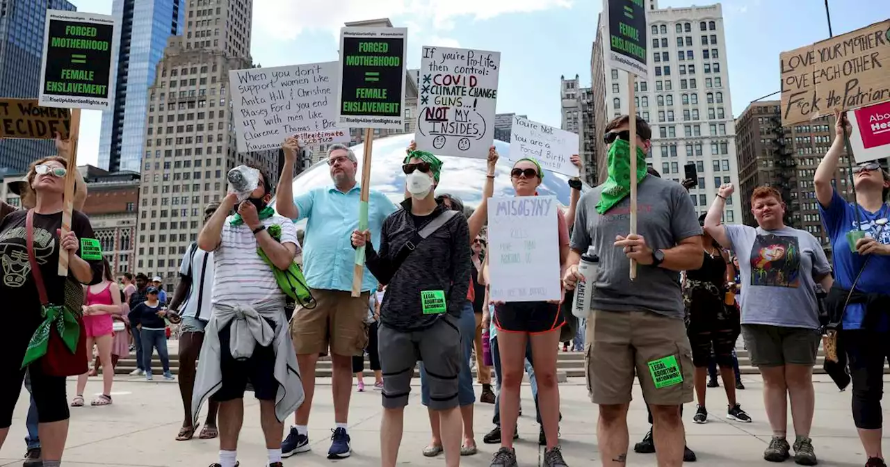 ‘This is a wake-up call,’ Chicago Loop protestors rally against abortion rights restrictions, mifepristone ruling