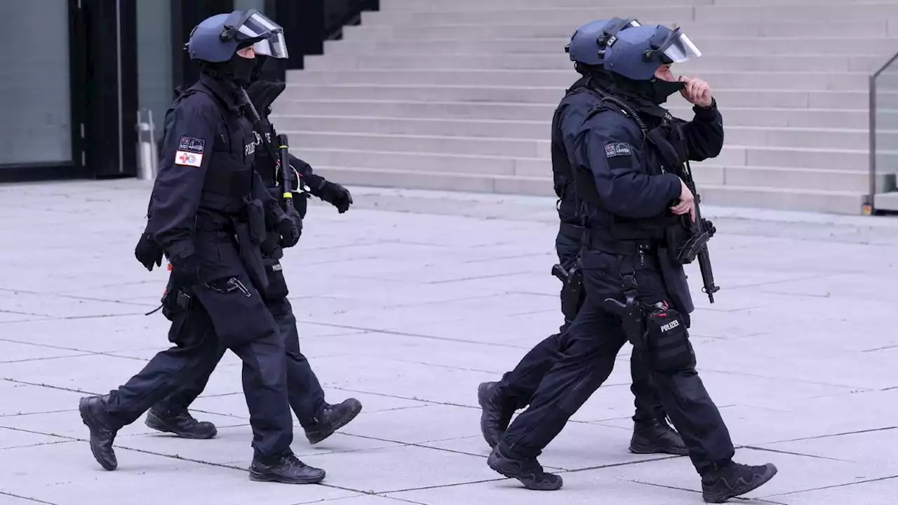 Schlägerei in Hotel in Düsseldorf - 20 Personen involviert