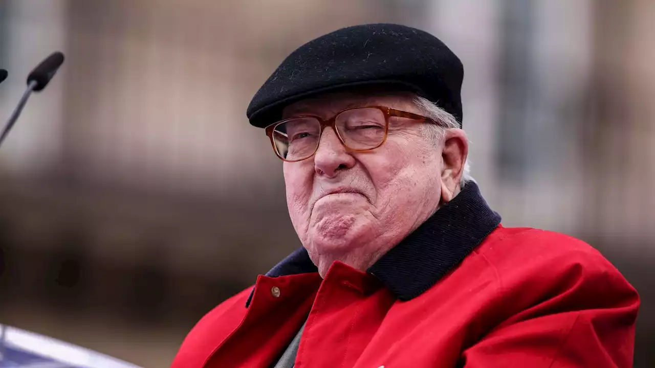 Jean-Marie Le Pen hospitalisé : victime d'un 'malaise', son état est jugé 'sérieux'