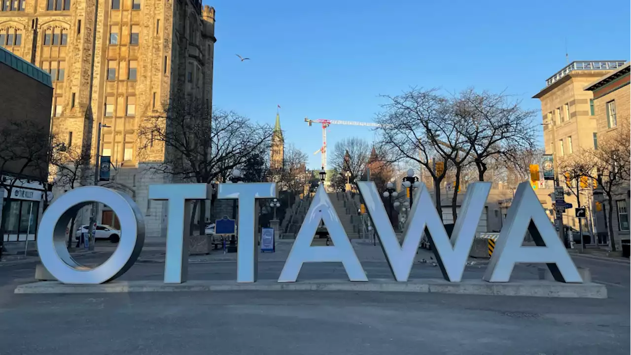 A bright and sunny Sunday in Ottawa before a few showers move in