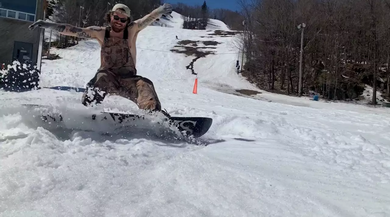 Ski hills and beaches packed as Ottawa area enjoys unseasonably warm weather