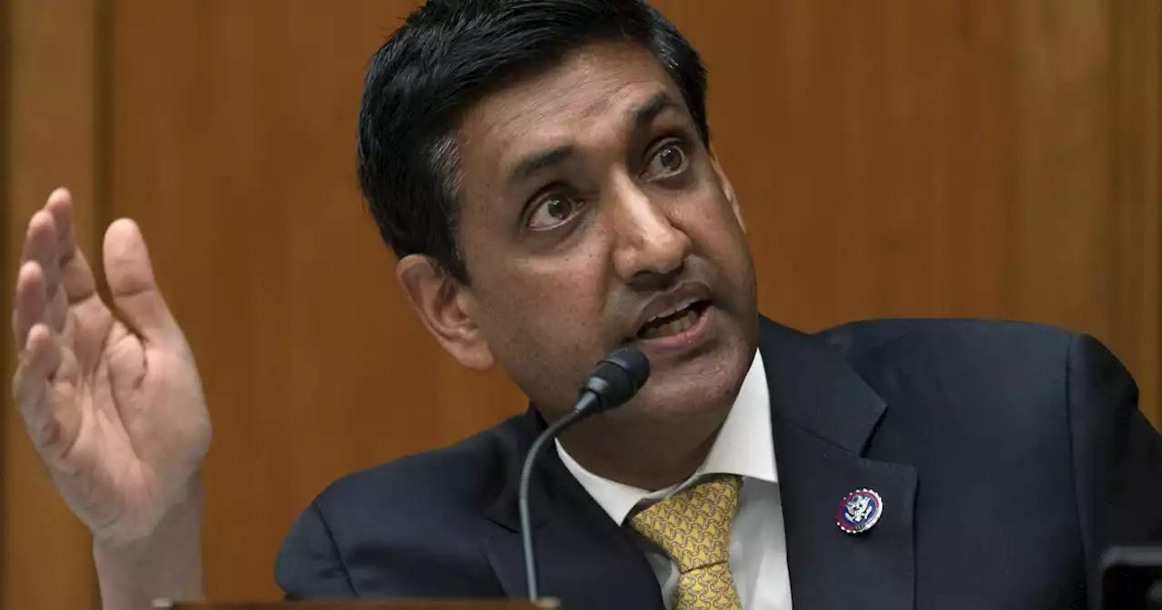 Ro Khanna dismisses claims he is pursuing political agenda in calling for Feinstein to step down