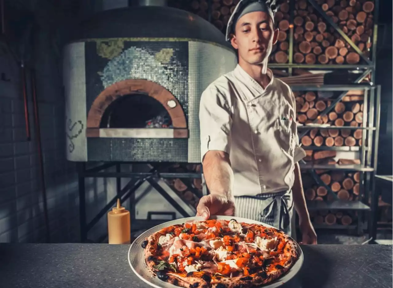 10 Signs You’re at a Top-Quality Pizzeria, According to Chefs