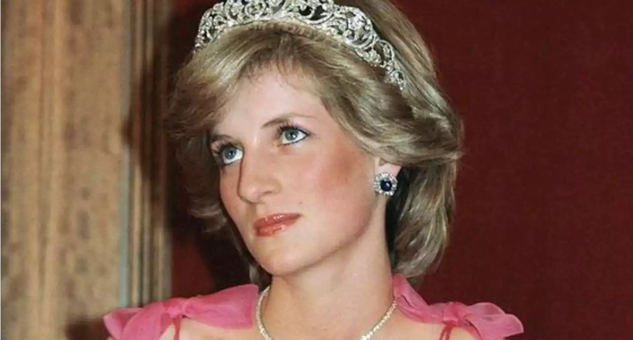 Conoce a la doble de Lady Di que es furor en las redes sociales