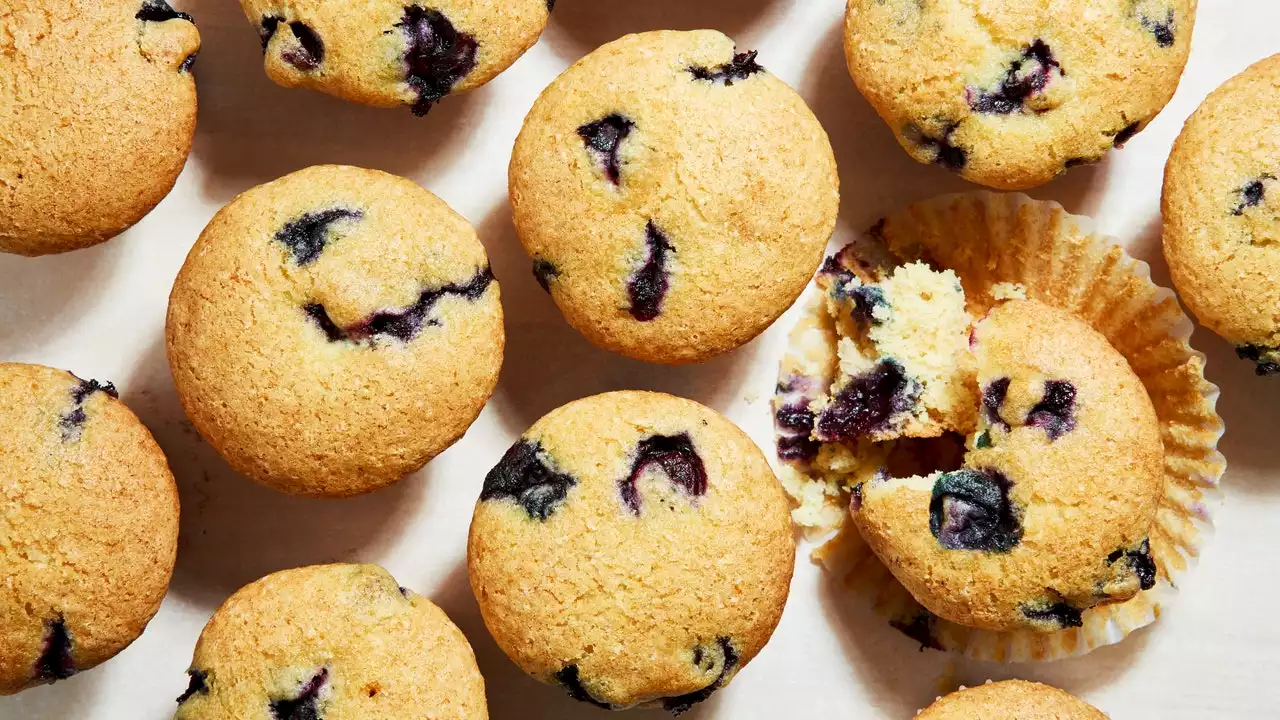 No-Fuss Vegan Blueberry Muffins