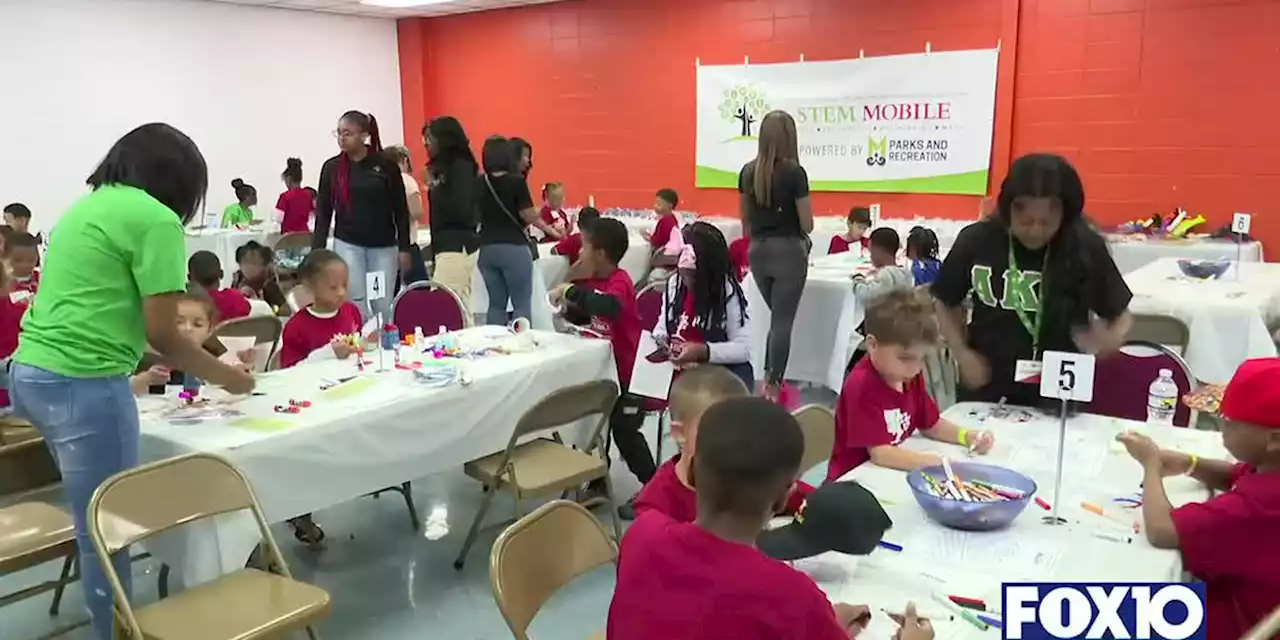 STEM Saturday draws children to Figures Community Center