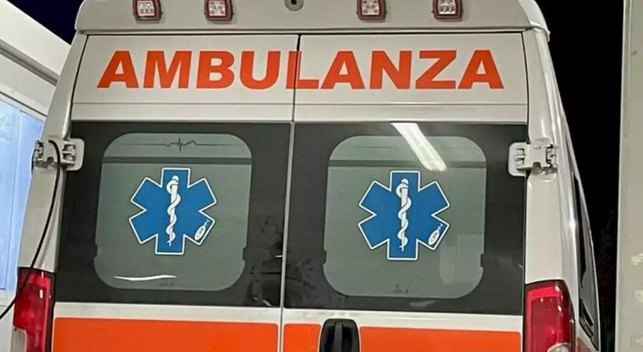 Incidente tra tre auto, morta una ragazza: Elena, 18 anni, era con cinque amici. Arrestato il conducente