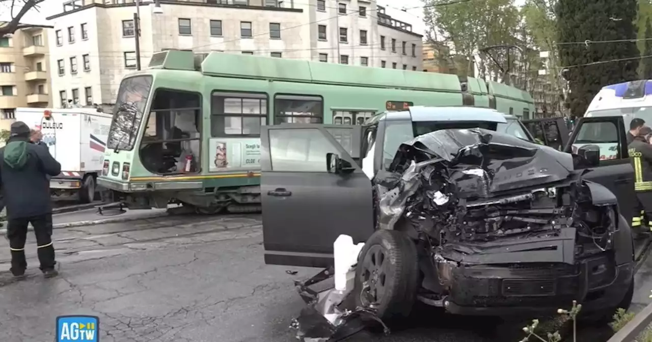 Ciro Immobile, terrificante schianto contro un tram: terrore per il laziale e figlia