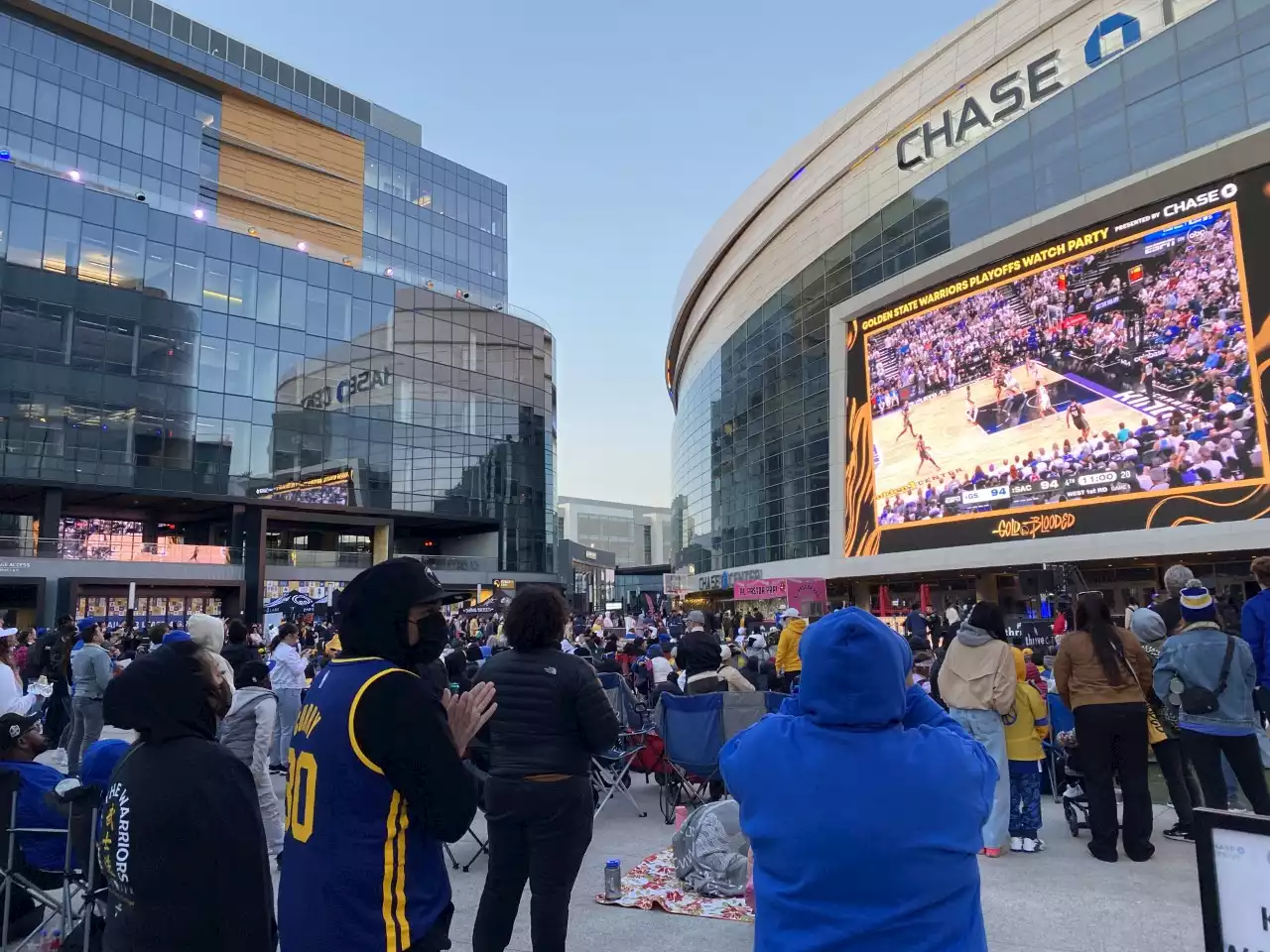 Thousands of Warriors Fans Watch Playoffs Game 1 at Thrive City