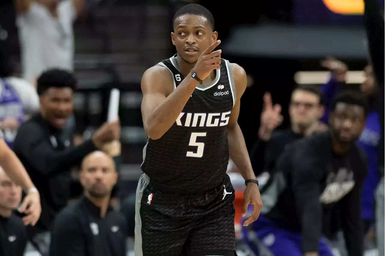 De’Aaron Fox propels Kings past Warriors in team’s postseason return