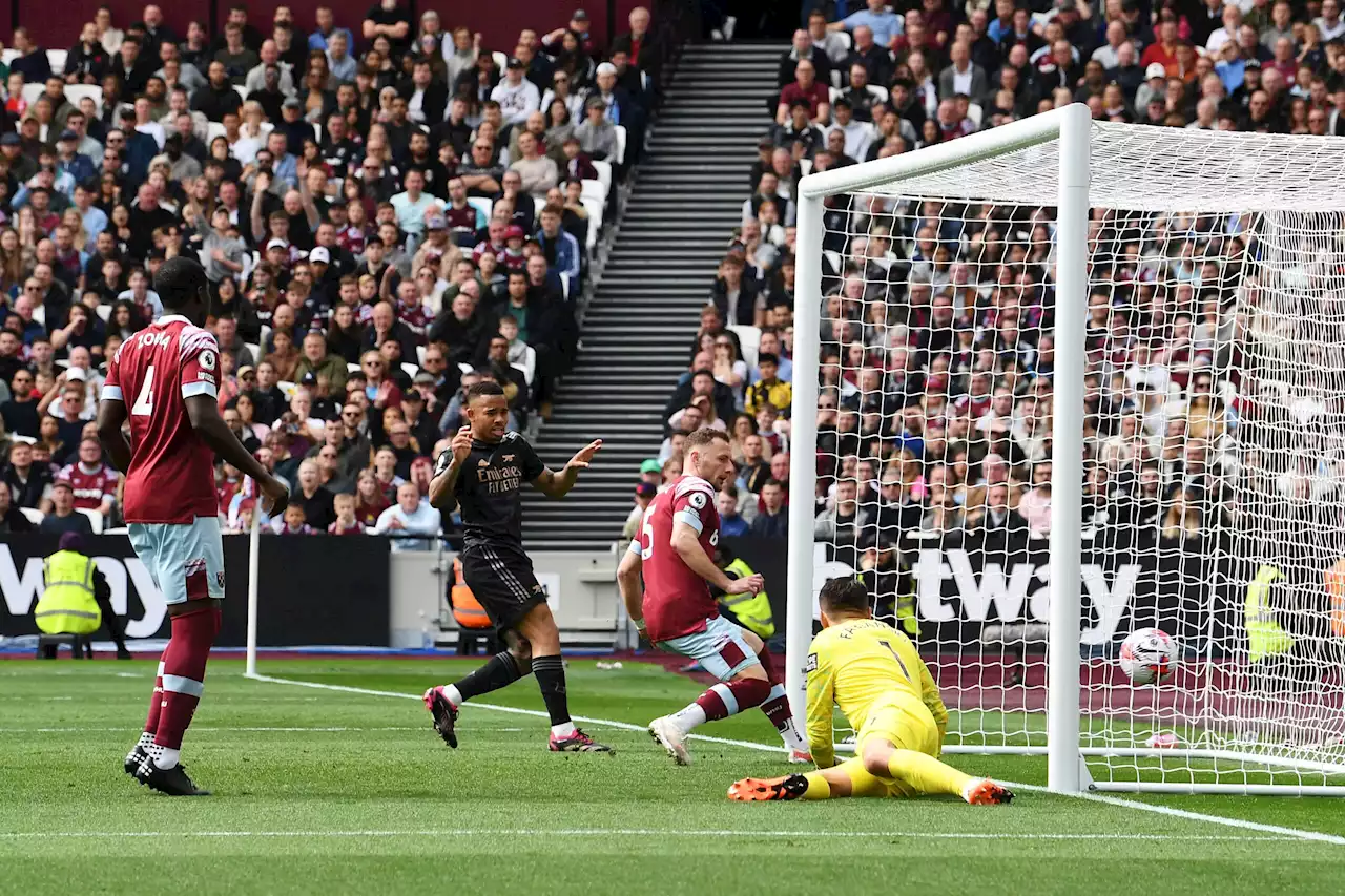 West Ham 2-2 Arsenal: Gunners suffer big blow in title race