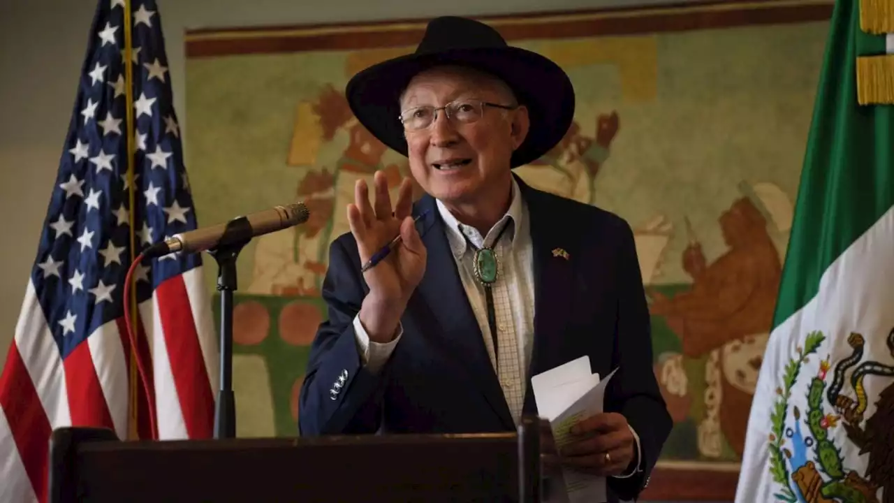 Ken Salazar pide tratar fentanilo con estrategia similar a la implementada por pandemia de covid-19